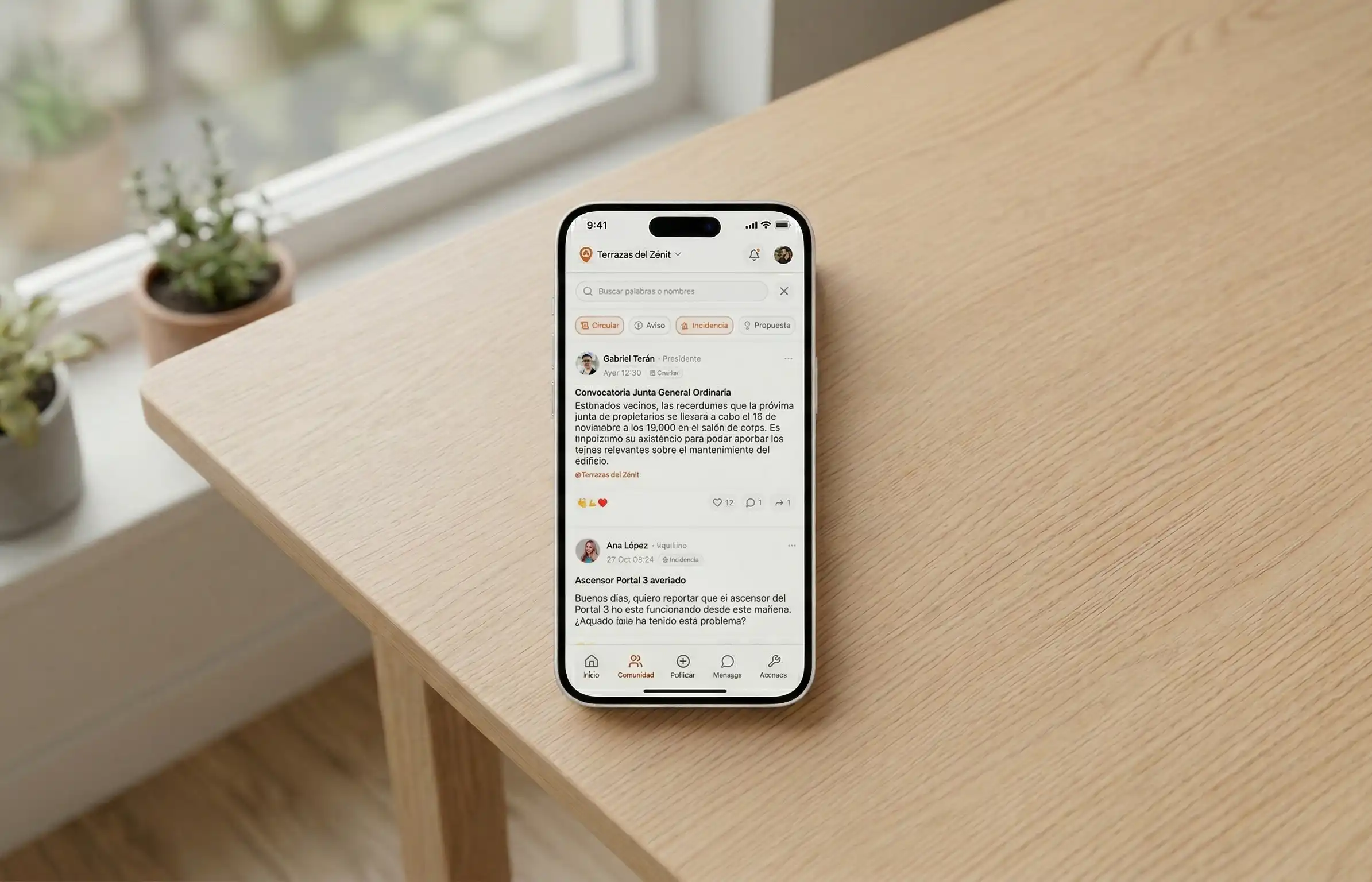 Pantalla del muro de la app de Hoodely